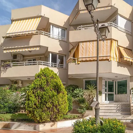 In With Outdoor Swimming Pool, Wifi And 1 Bedrooms Apartment